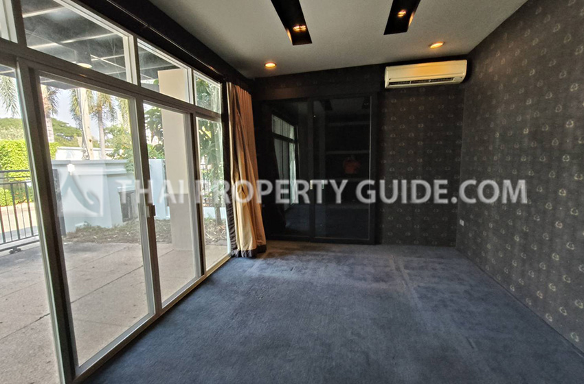 House with Shared Pool in Nichada Thani 